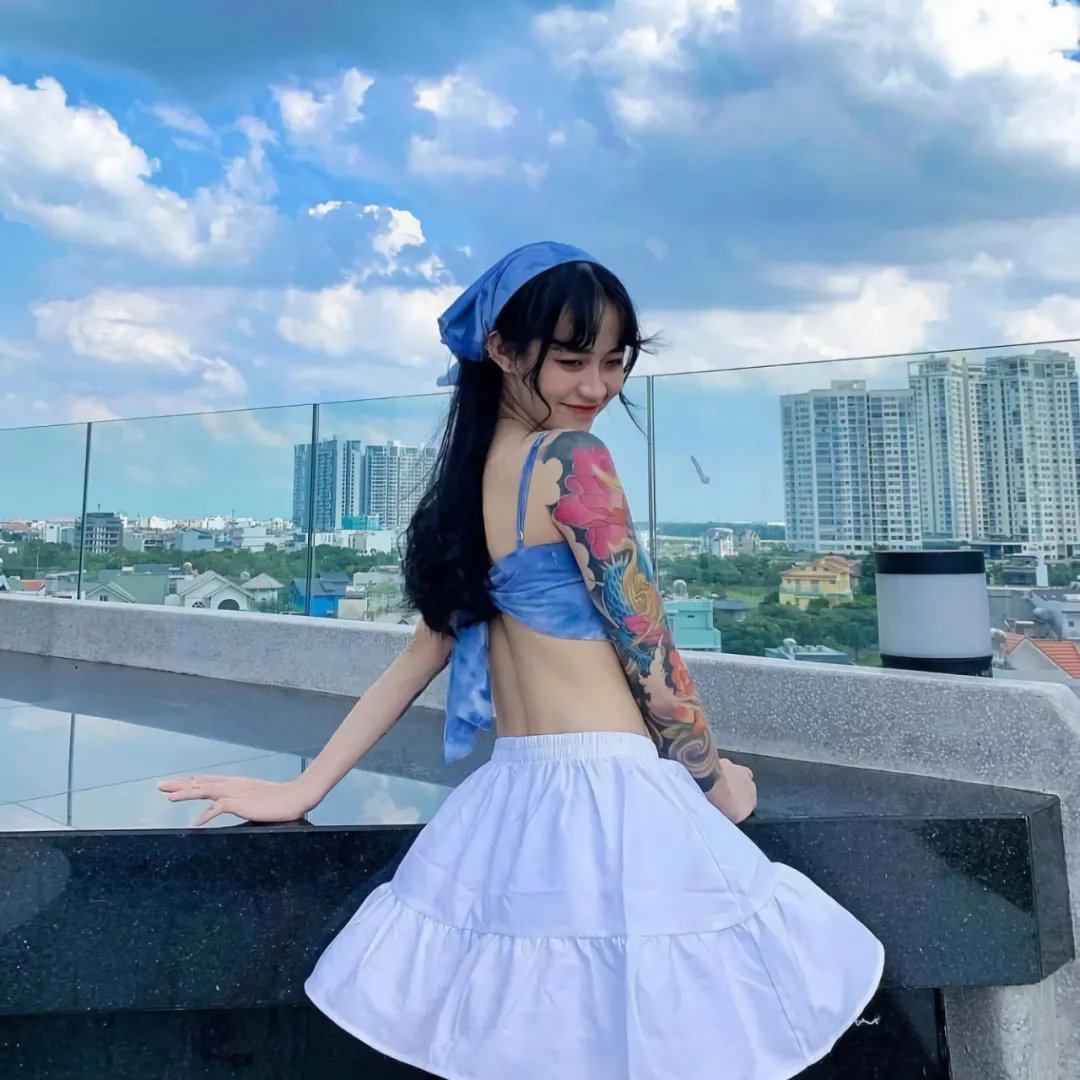 铁塔油花浪漫曲